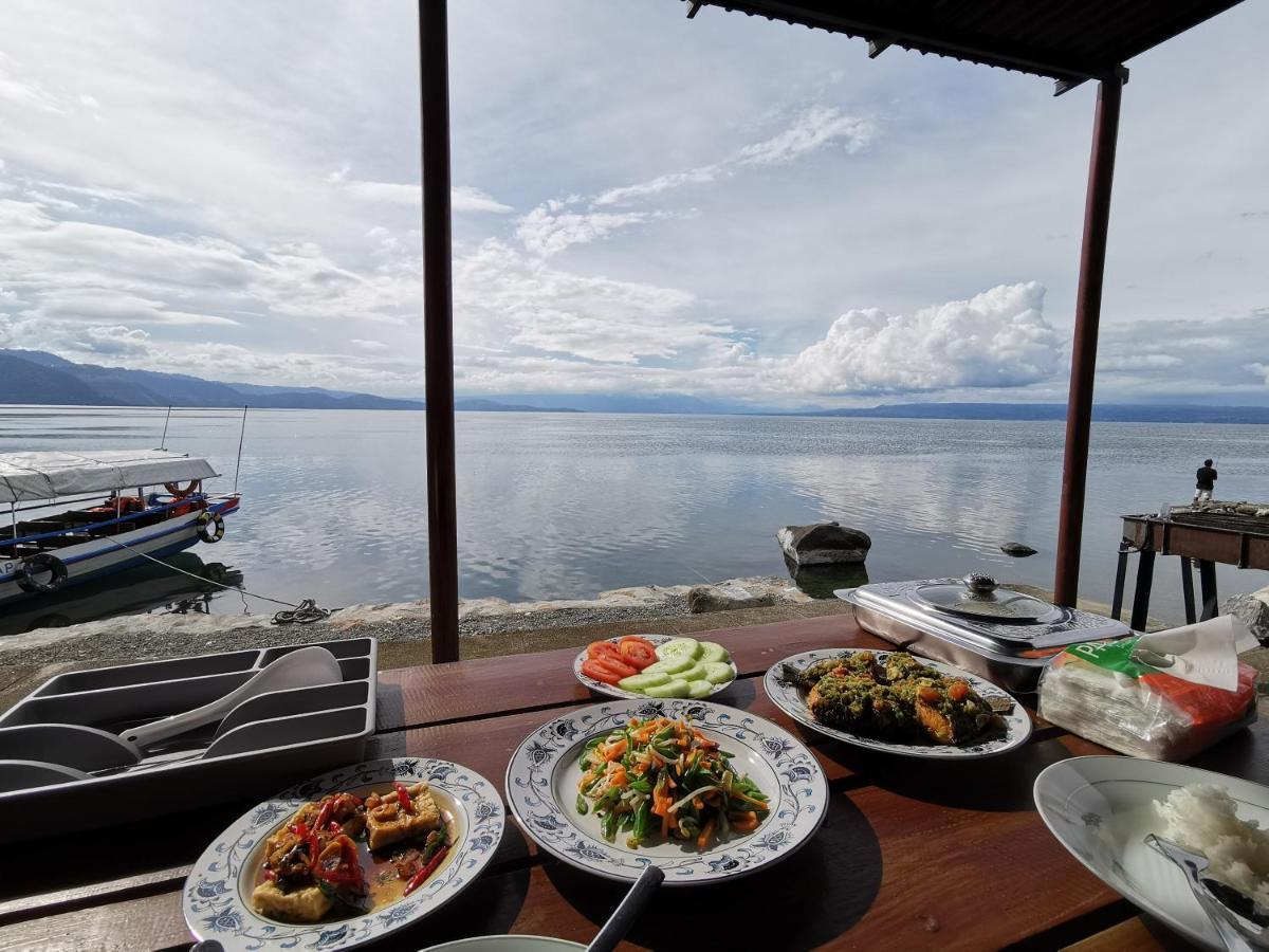 Pondok Berata Dapdap Balige Exteriör bild