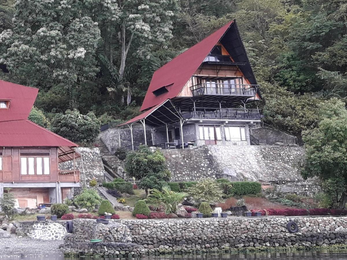 Pondok Berata Dapdap Balige Exteriör bild