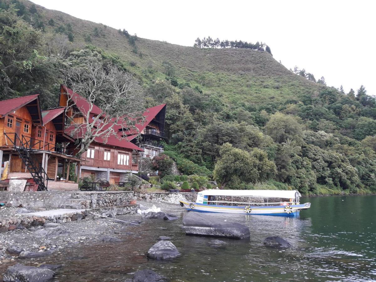 Pondok Berata Dapdap Balige Exteriör bild