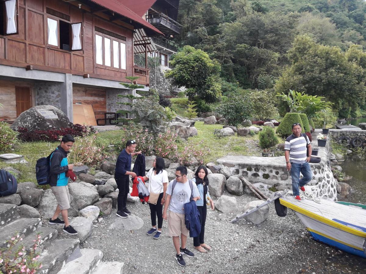 Pondok Berata Dapdap Balige Exteriör bild