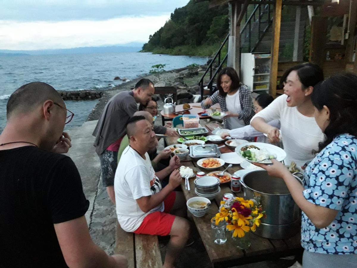 Pondok Berata Dapdap Balige Exteriör bild