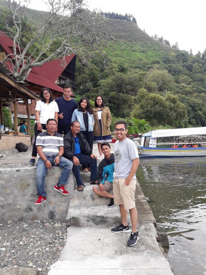 Pondok Berata Dapdap Balige Exteriör bild