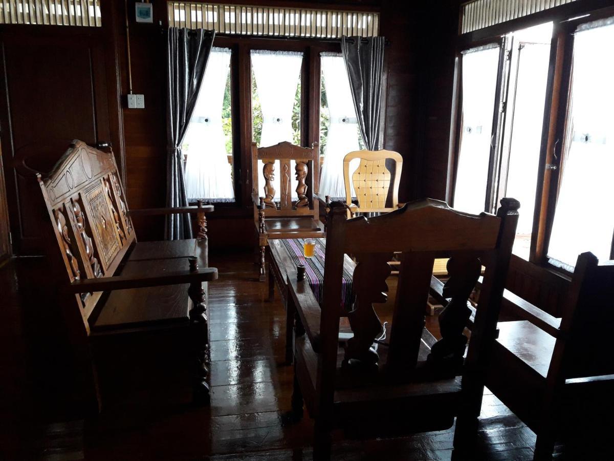 Pondok Berata Dapdap Balige Exteriör bild