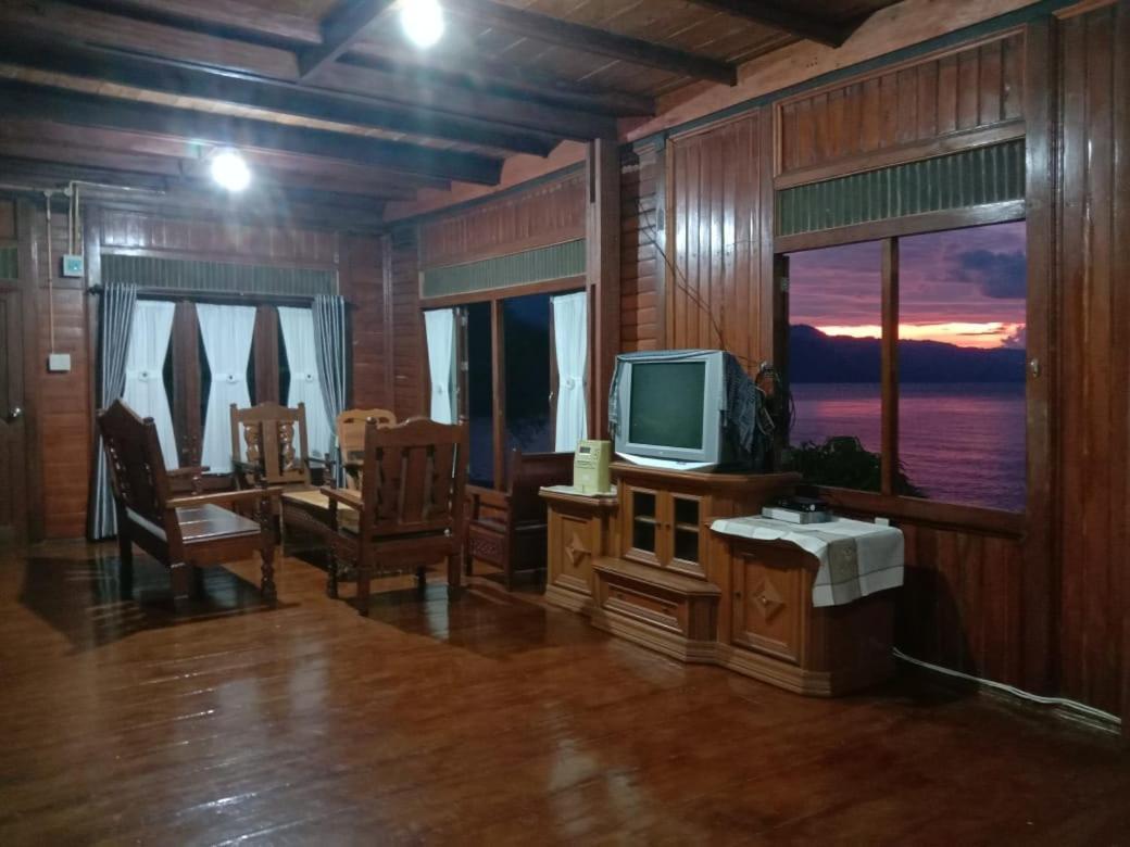 Pondok Berata Dapdap Balige Exteriör bild